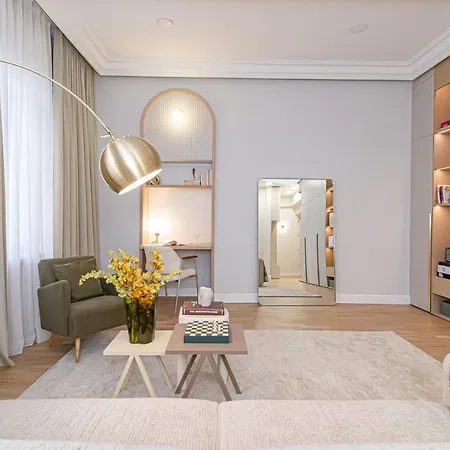 Apartment #stayhere - Authentic & Artsy In Heart Of Old Town