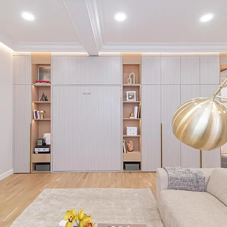 #stayhere - Authentic & Artsy In Heart Of Old Town Apartment