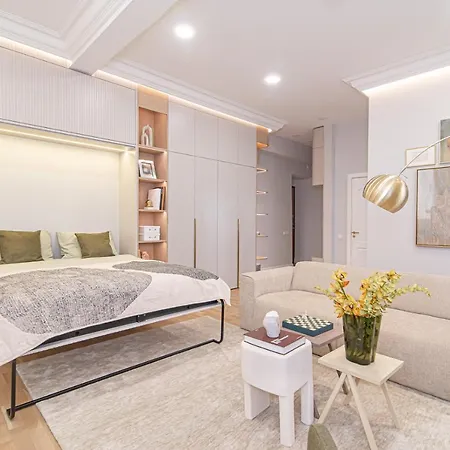 Апартаменти #stayhere - Authentic & Artsy In Heart Of Old Town Вільнюс